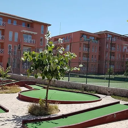 Апартамент Съни Дей6 Apartment