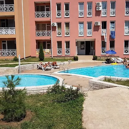 Апартамент Съни Дей6 * Tunkovo