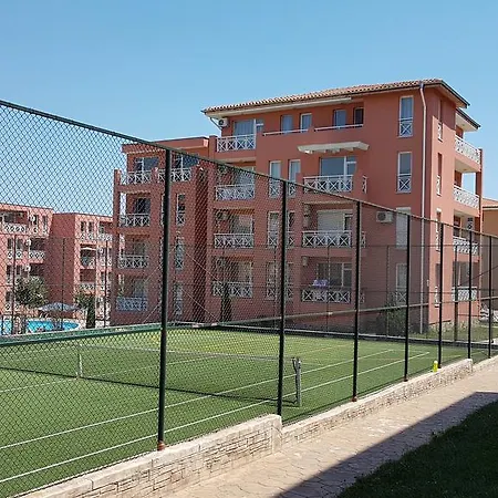 Апартамент Съни Дей6 Apartment