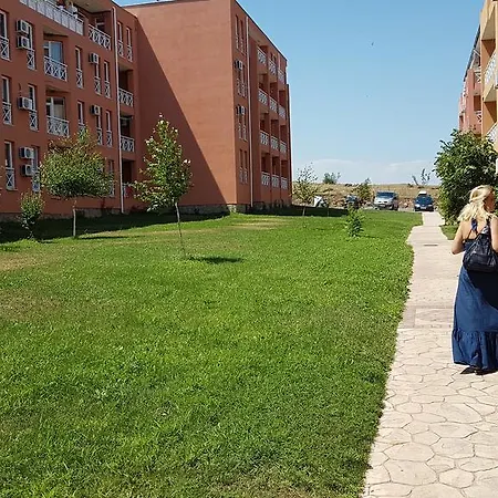 Апартамент Съни Дей6 *